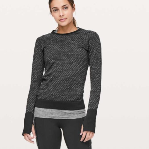 Lululemon Rest Less Pullover Long Sleeve Size 2 Color: black/grey - Picture 4 of 9
